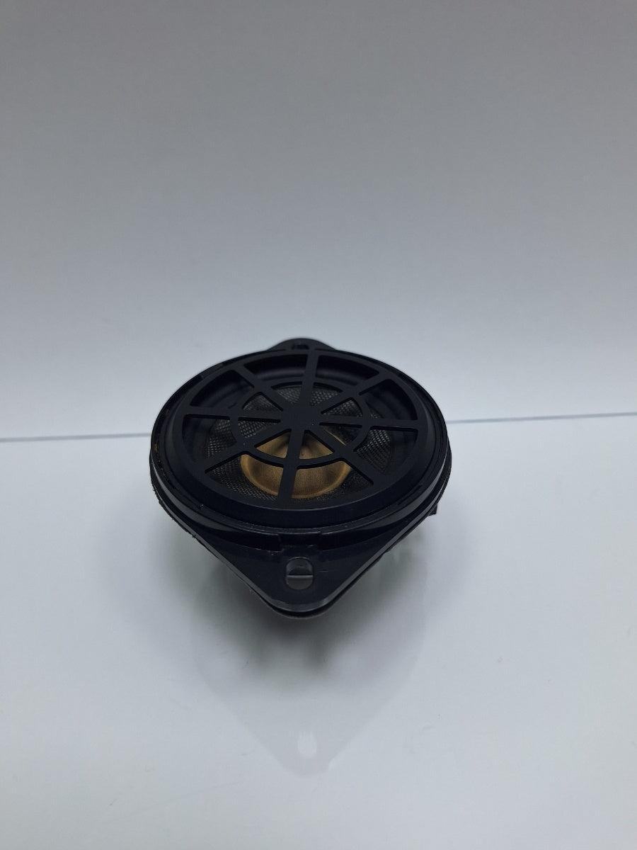 Difuzor plansa central BANG&OLUFSEN AUDI Q5 8RB 2008 -> 2.0 TDI quattro 8R0035397A