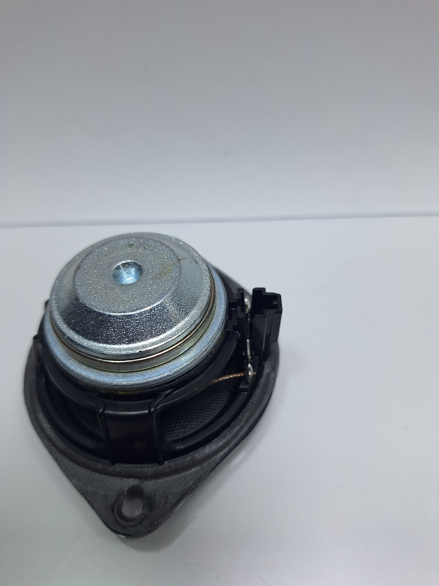 Difuzor plansa central BANG&OLUFSEN AUDI Q5 8RB 2008 -> 2.0 TDI quattro 8R0035397A