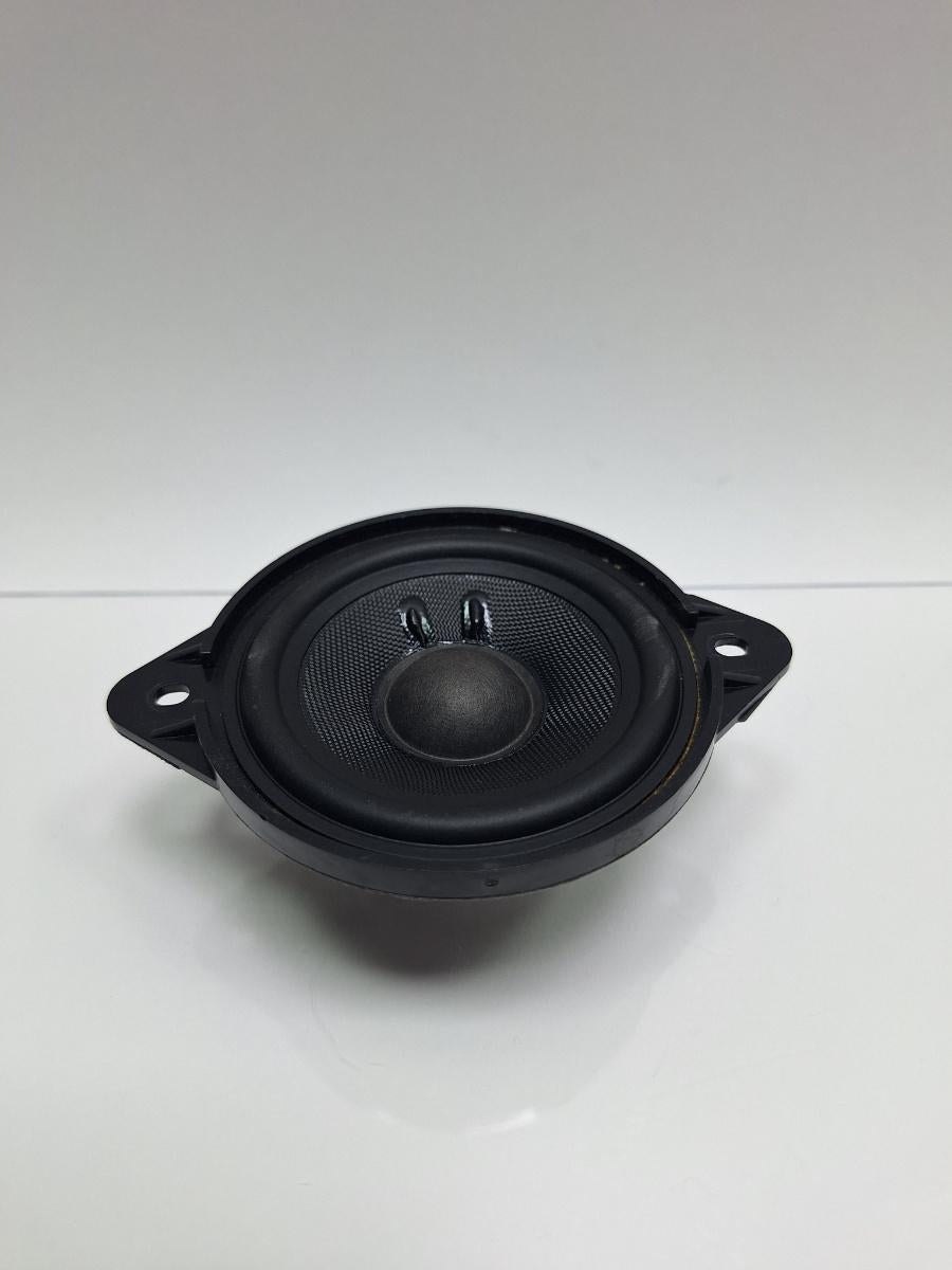 Difuzor panou lateral BANG&OLUFSEN AUDI Q5 8RB 2008 -> 2.0 TDI quattro CAHA, CGLB, CMGA 8R0035416