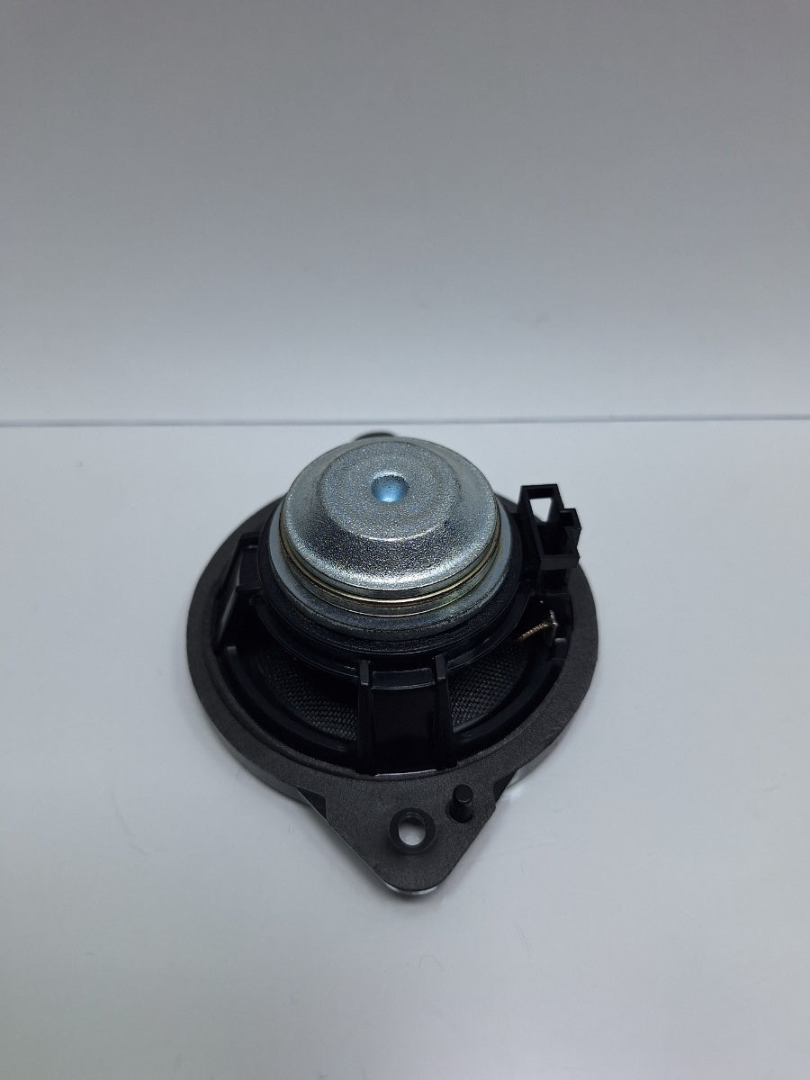 Difuzor panou lateral BANG&OLUFSEN AUDI Q5 8RB 2008 -> 2.0 TDI quattro CAHA, CGLB, CMGA 8R0035416