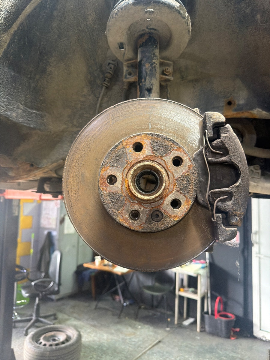Fuzeta butuc roata fata dreapta SEAT ALHAMBRA 7V8, 7V9 1996 - 2010 1.9 TDI AUY, BVK 7M0407256G