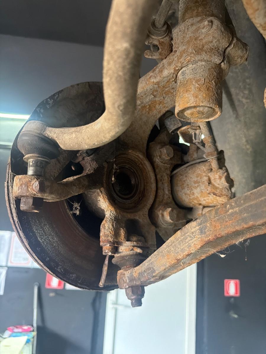 Fuzeta fata stanga SEAT ALHAMBRA 7V8, 7V9 1996 - 2010 1.9 TDI AUY, BVK 7M0407255G