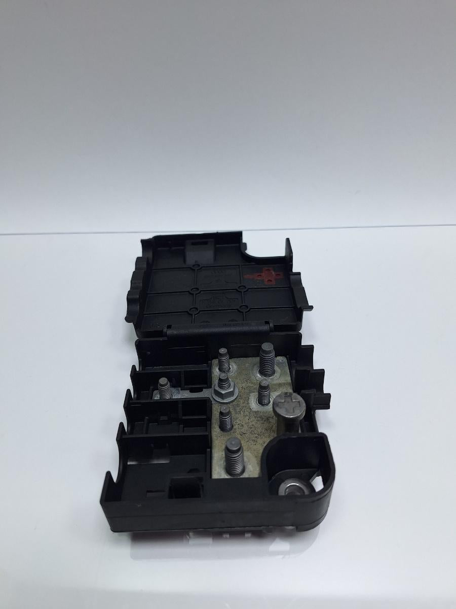 Panou sigurante motor AUDI Q5 8RB 2008 -> 2.0 TDI quattro CAHA, CGLB, CMGA 8K0937517