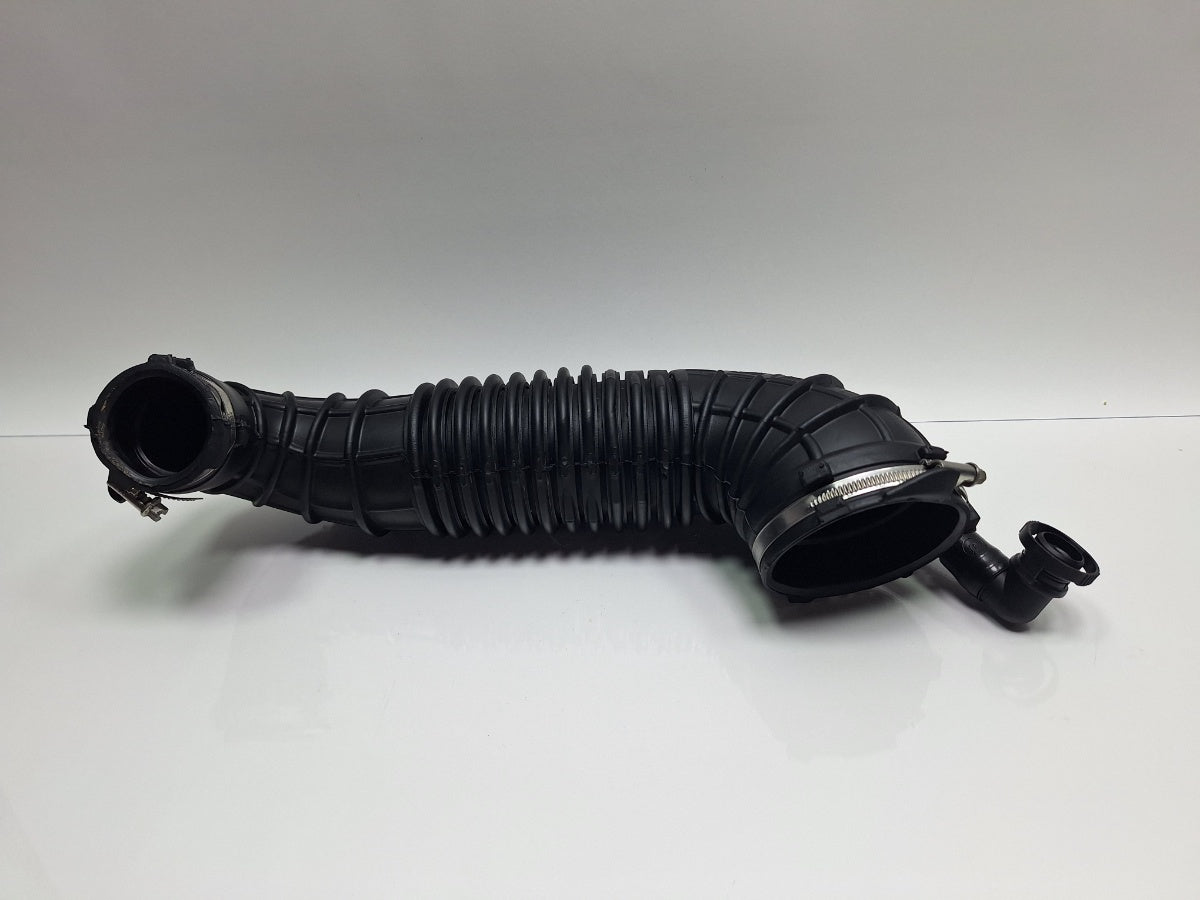 Furtun admisie aer AUDI Q5 8RB 2008 -> 2.0 TDI quattro CAHA, CGLB, CMGA 03G129629D