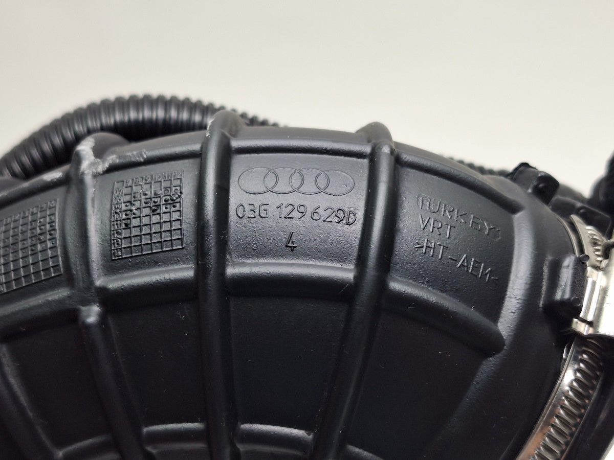 Furtun admisie aer AUDI Q5 8RB 2008 -> 2.0 TDI quattro CAHA, CGLB, CMGA 03G129629D