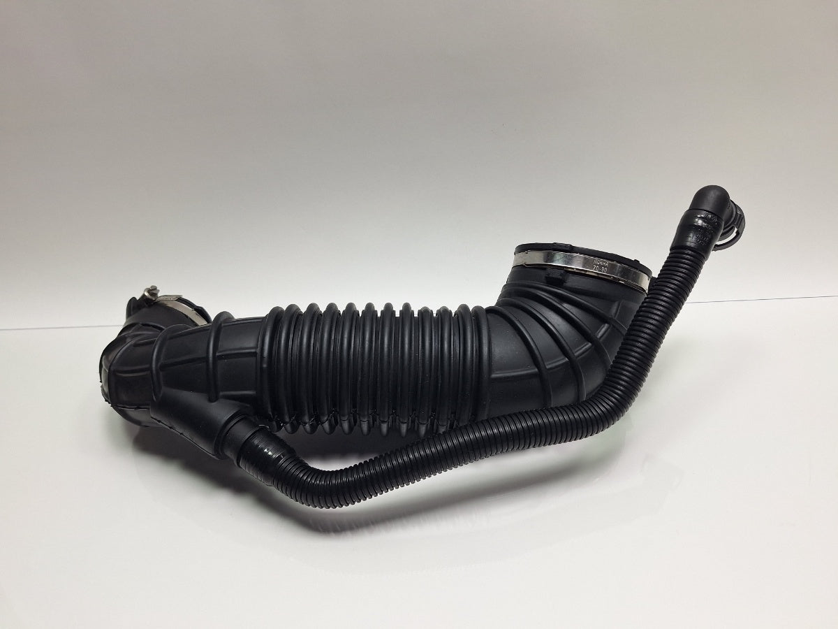 Furtun admisie aer AUDI Q5 8RB 2008 -> 2.0 TDI quattro CAHA, CGLB, CMGA 03G129629D
