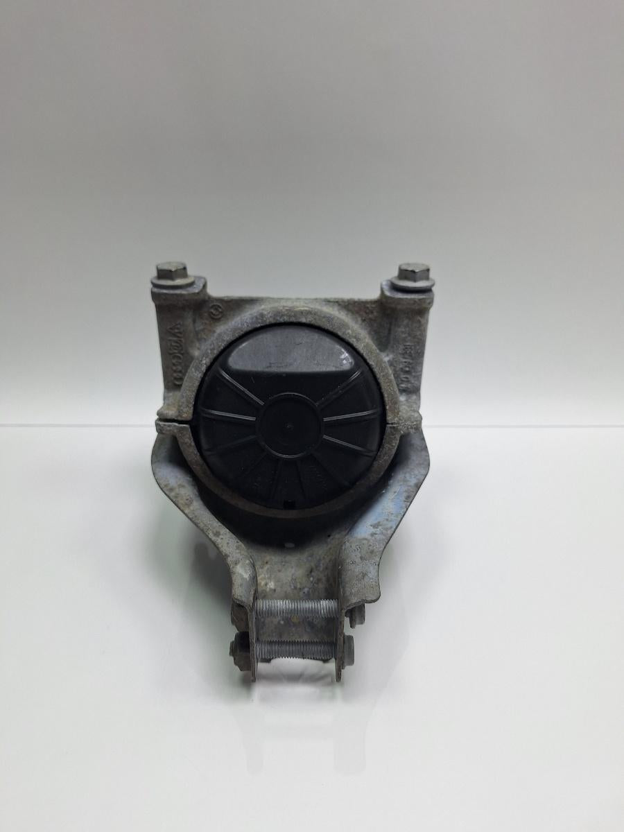 Suport tampon motor dreapta AUDI Q5 8RB 2008 -> 2.0 TDI quattro CAHA, CGLB, CMGA 8K0399060A