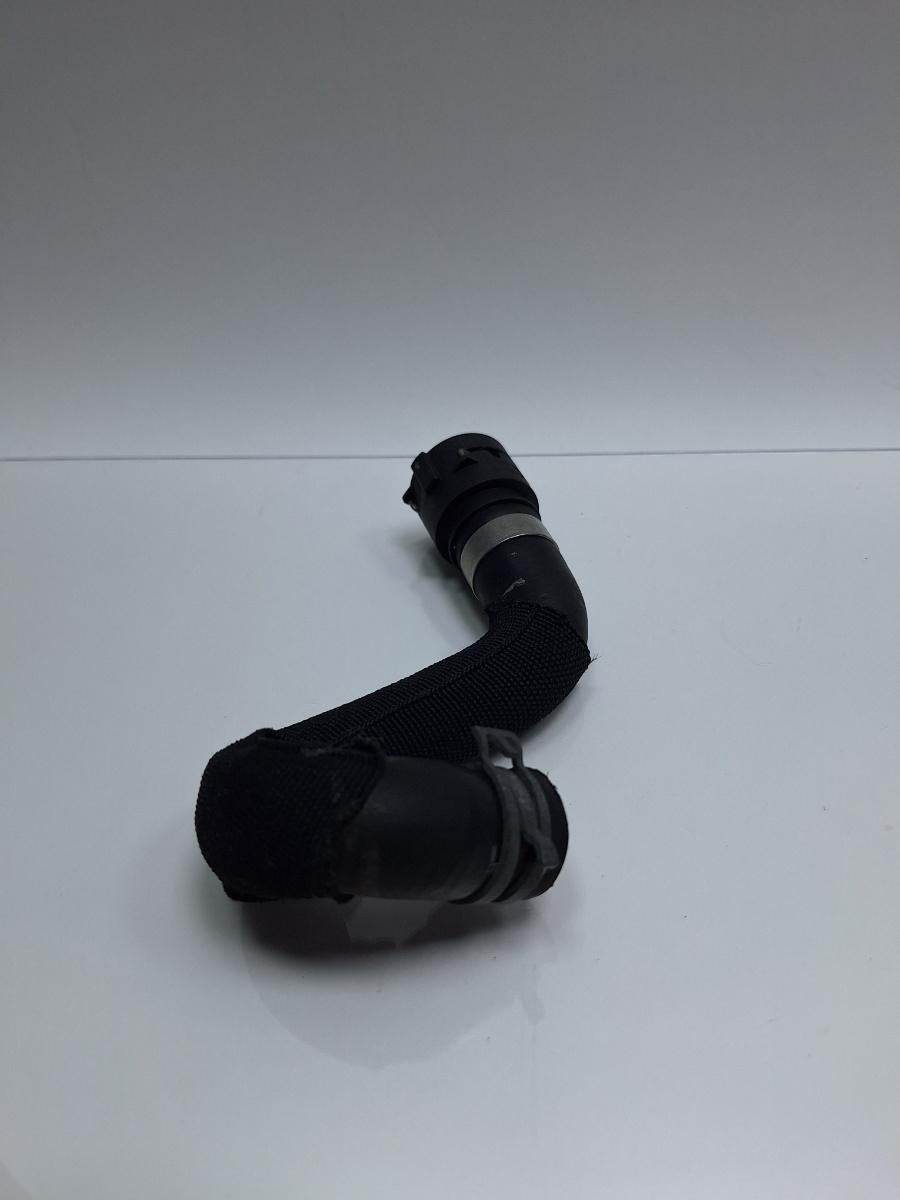 Furtun apa AUDI Q5 8RB 2008 -> 2.0 TDI quattro CAHA, CGLB, CMGA 8K1819376M
