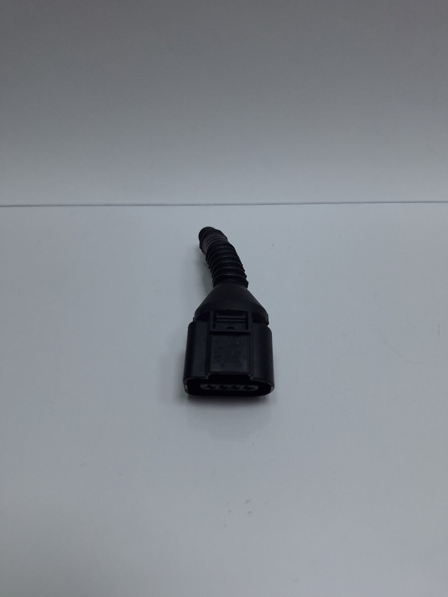 Mufa conector 4 pini AUDI Q5 8RB 2008 -> 2.0 TDI quattro CAHA, CGLB, CMGA 8K0973704B