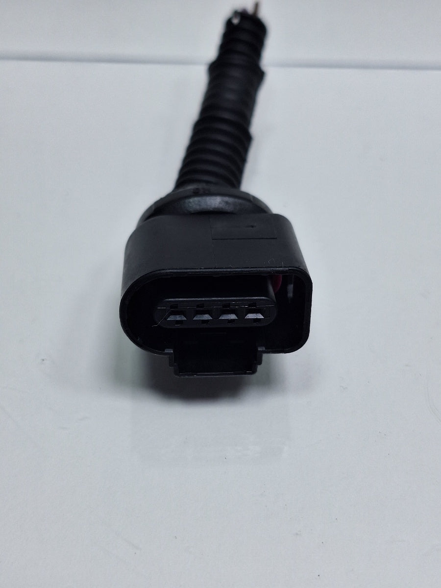 Mufa conector 4 pini AUDI Q5 8RB 2008 -> 2.0 TDI quattro CAHA, CGLB, CMGA 8K0973704B