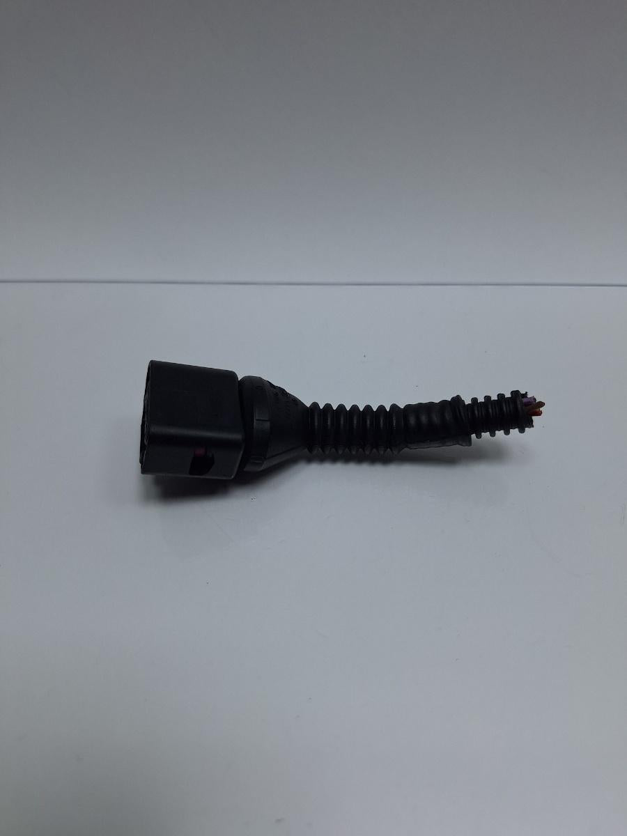 Mufa conector 4 pini AUDI Q5 8RB 2008 -> 2.0 TDI quattro CAHA, CGLB, CMGA 8K0973704B