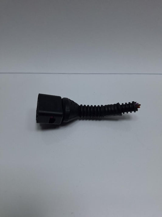 Mufa conector 4 pini AUDI Q5 8RB 2008 -> 2.0 TDI quattro CAHA, CGLB, CMGA 8K0973704B