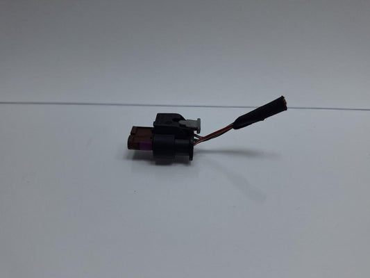 Mufa conector 3 pini AUDI Q5 8RB 2008 -> 2.0 TDI quattro CAHA, CGLB, CMGA 4F0973703A