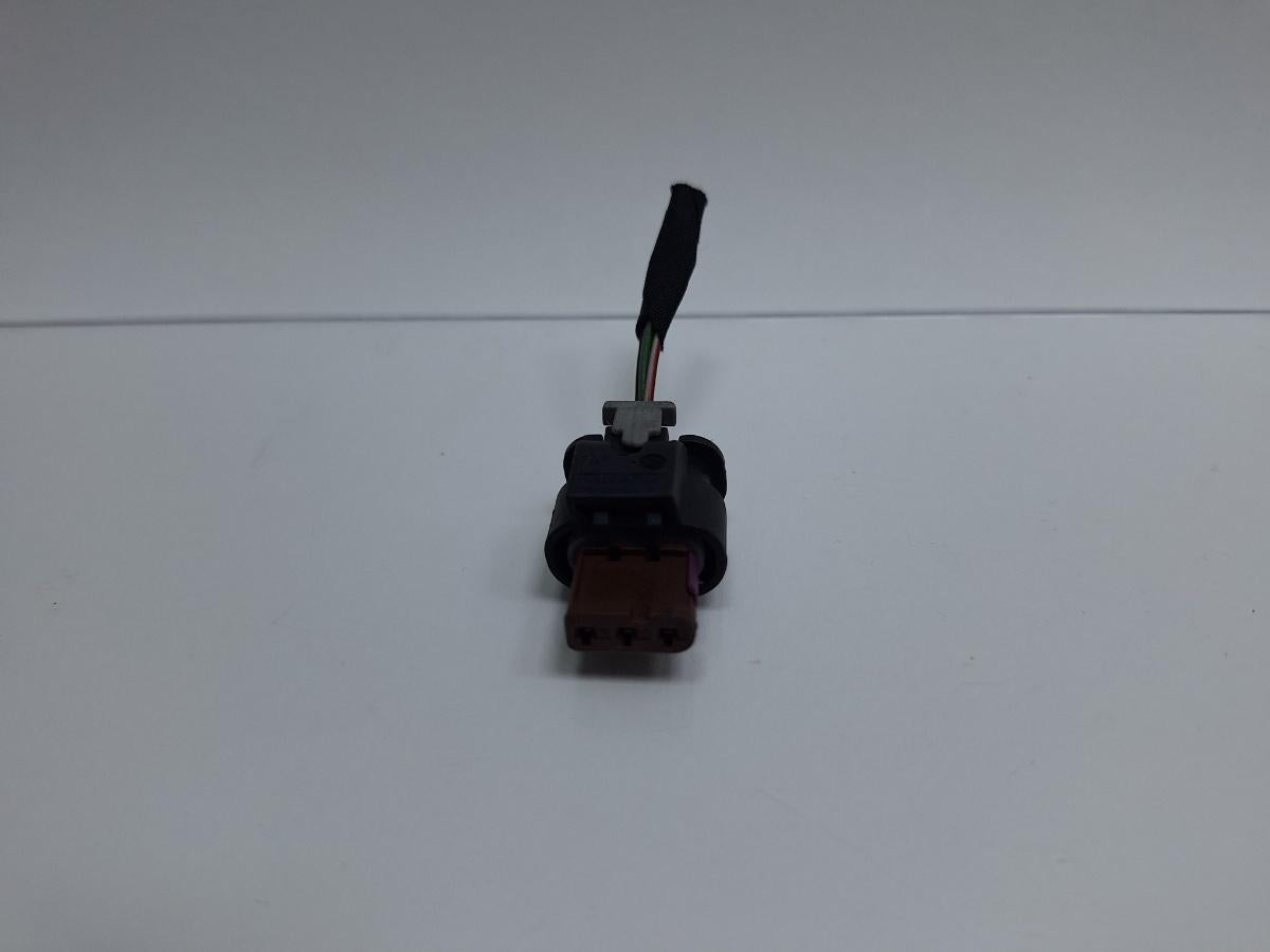 Mufa conector 3 pini AUDI Q5 8RB 2008 -> 2.0 TDI quattro CAHA, CGLB, CMGA 4F0973703A