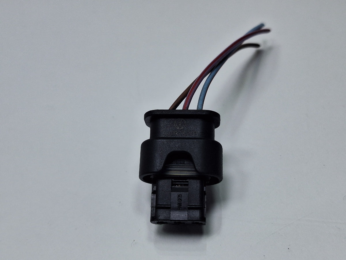 Mufa conector 3 pini AUDI Q5 8RB 2008 -> 2.0 TDI quattro CAHA, CGLB, CMGA 3C0973203
