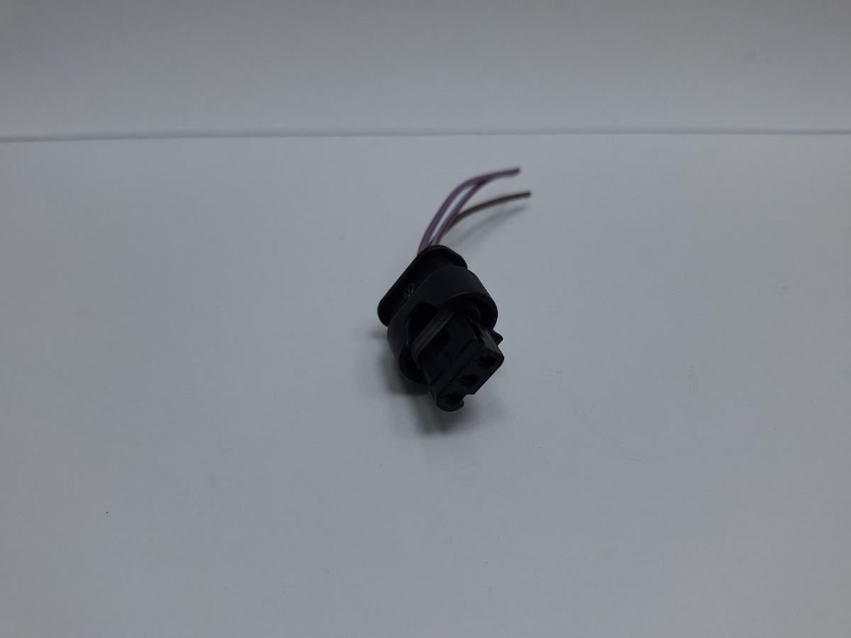 Mufa conector 3 pini AUDI Q5 8RB 2008 -> 2.0 TDI quattro CAHA, CGLB, CMGA 3C0973203