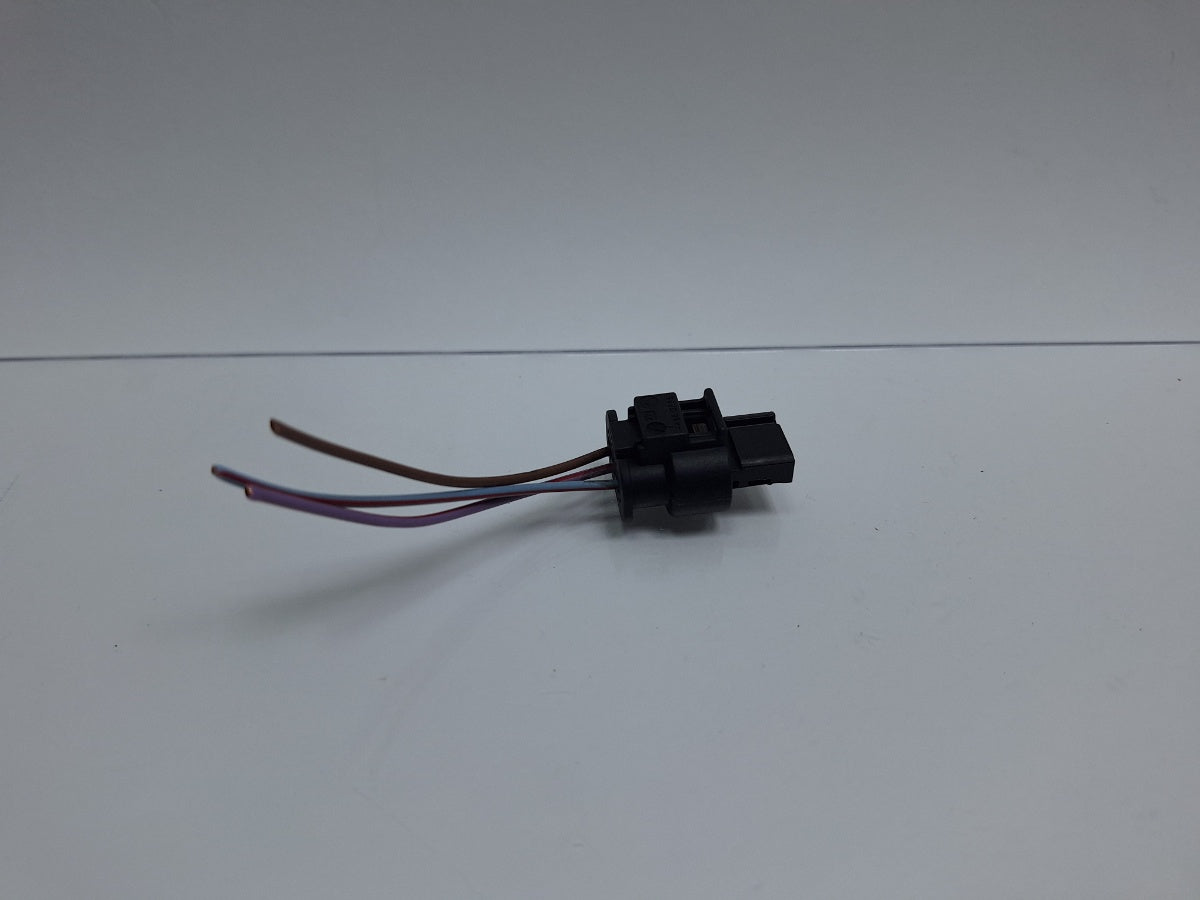 Mufa conector 3 pini AUDI Q5 8RB 2008 -> 2.0 TDI quattro CAHA, CGLB, CMGA 3C0973203