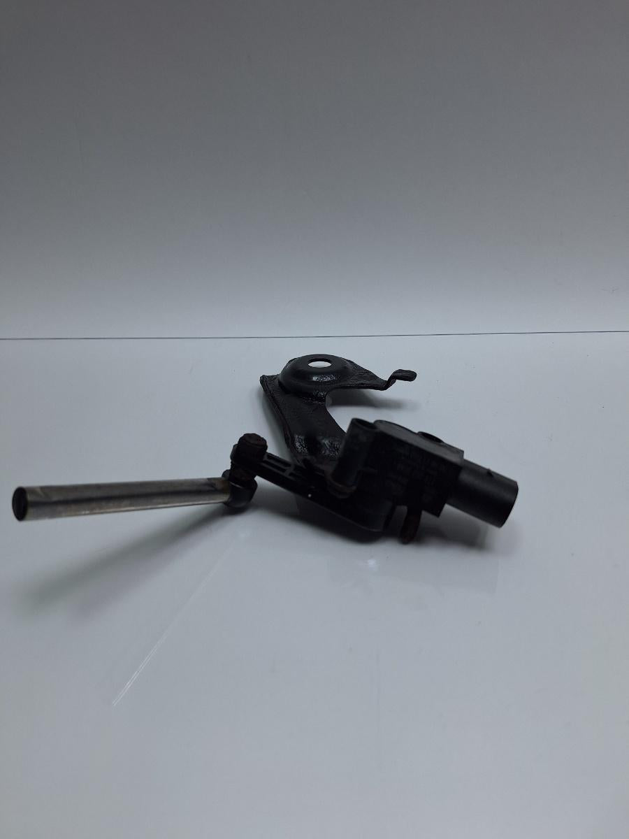 Senzor de nivel faruri spate AUDI Q5 8RB 2008 -> 2.0 TDI quattro CAHA, CGLB, CMGA 1T0907503A