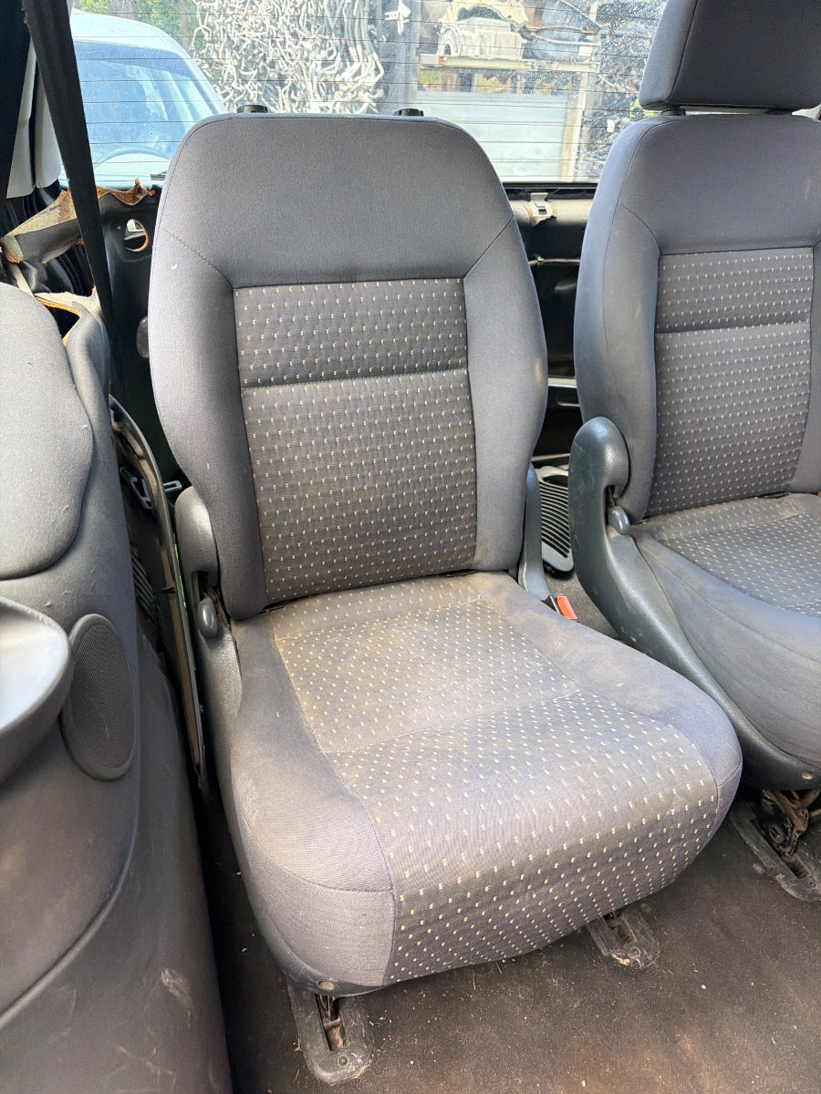 Al doilea rand de scaune SEAT ALHAMBRA 7V8, 7V9 1996 - 2010 1.9 TDI AUY, BVK