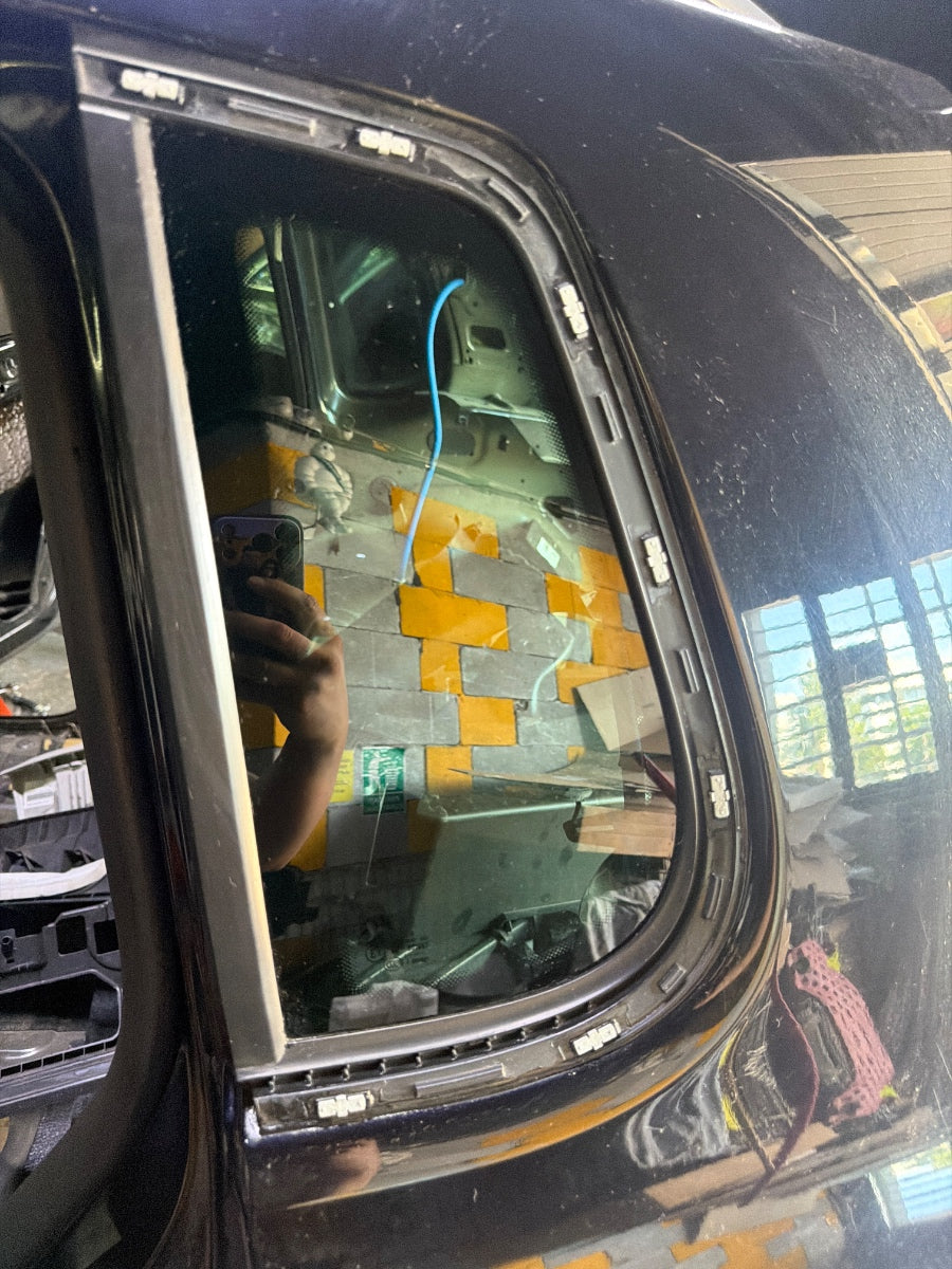 Geam lateral spate stanga VOLKSWAGEN TIGUAN 5N_ 2007 - 2015 5N0845041S