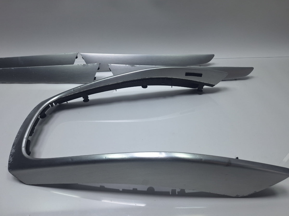 Ornamente usi si consola nichel AUDI Q5 8RB 2008 -> 2.0 TDI quattro CAHA, CGLB, CMGA 8R0867409