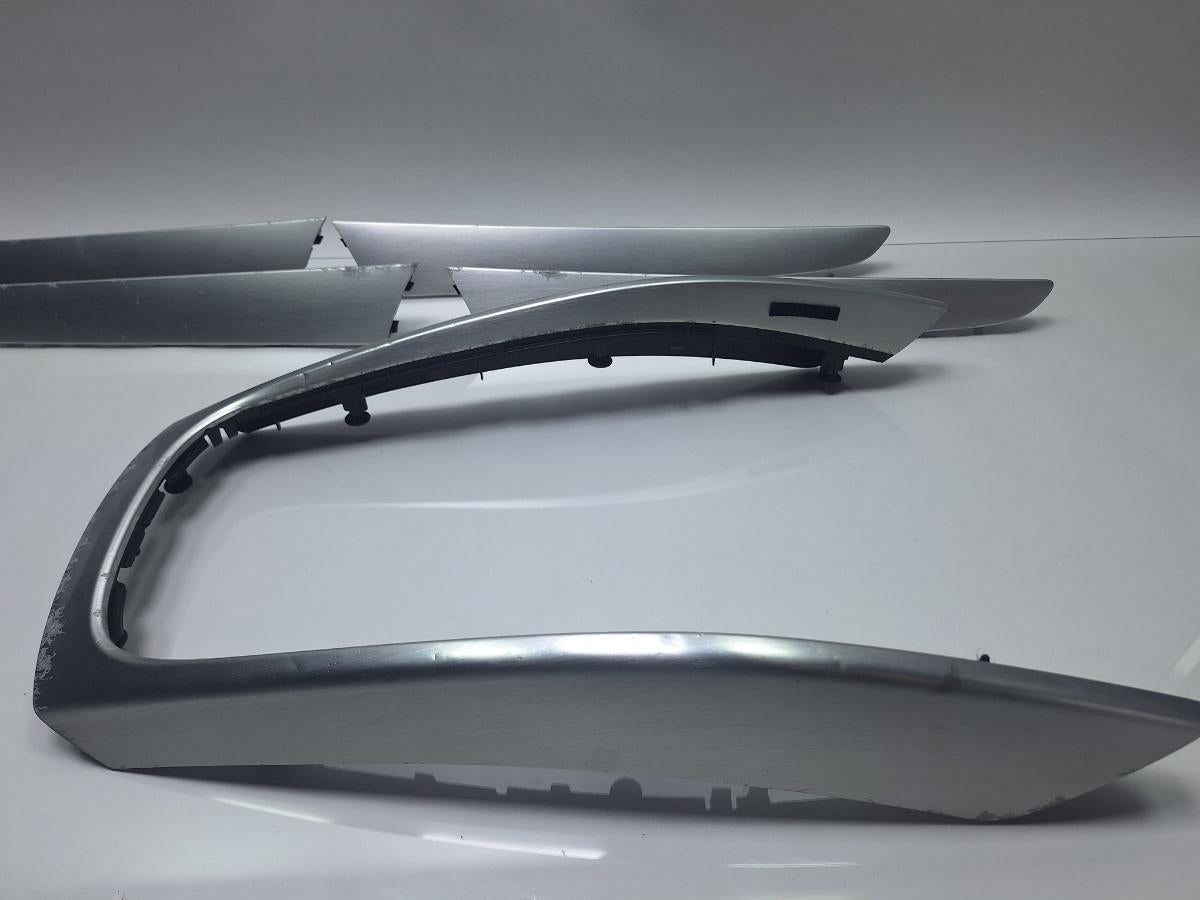 Ornamente usi si consola nichel AUDI Q5 8RB 2008 -> 2.0 TDI quattro CAHA, CGLB, CMGA 8R0867409