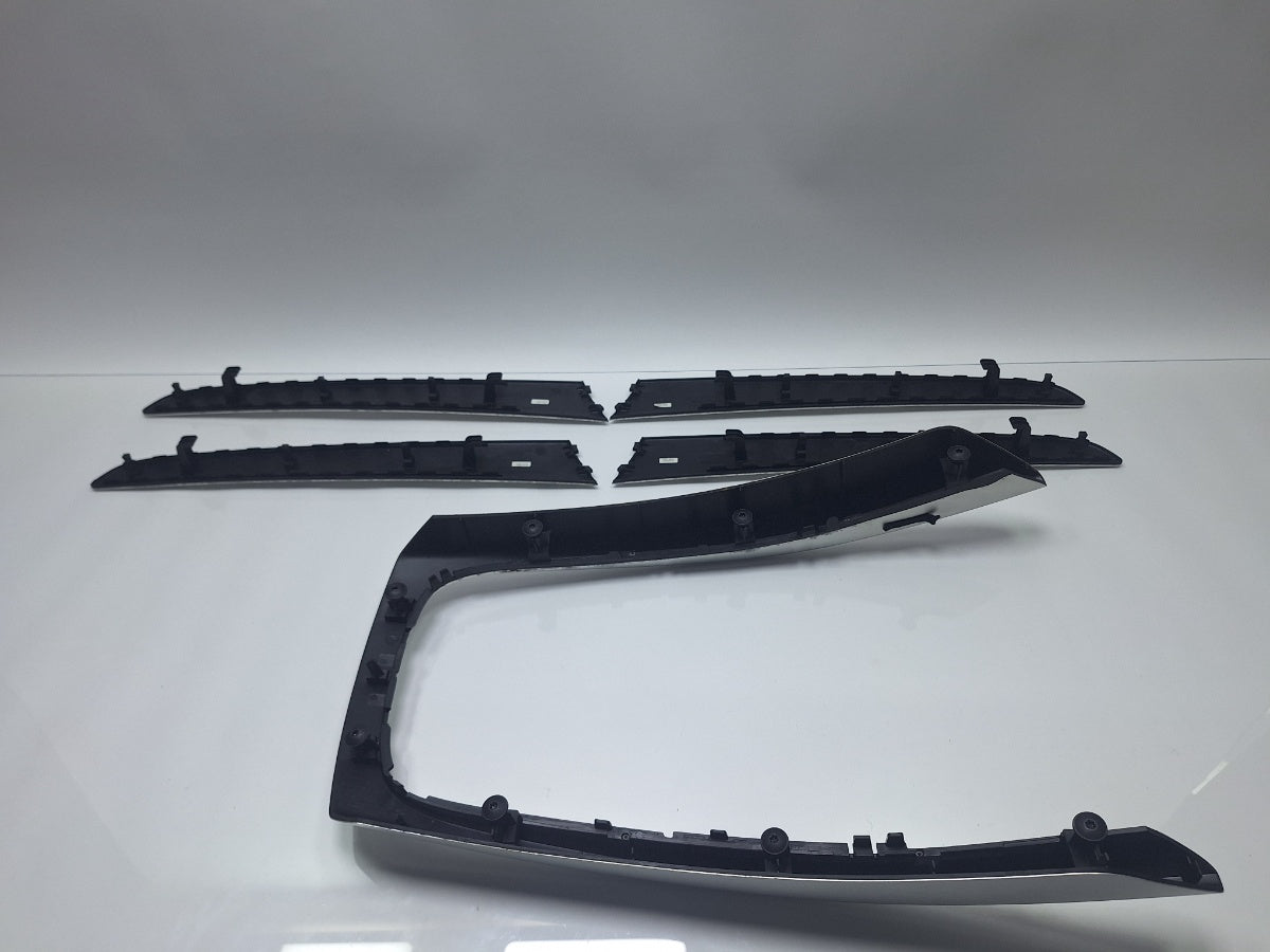 Ornamente usi si consola nichel AUDI Q5 8RB 2008 -> 2.0 TDI quattro CAHA, CGLB, CMGA 8R0867409
