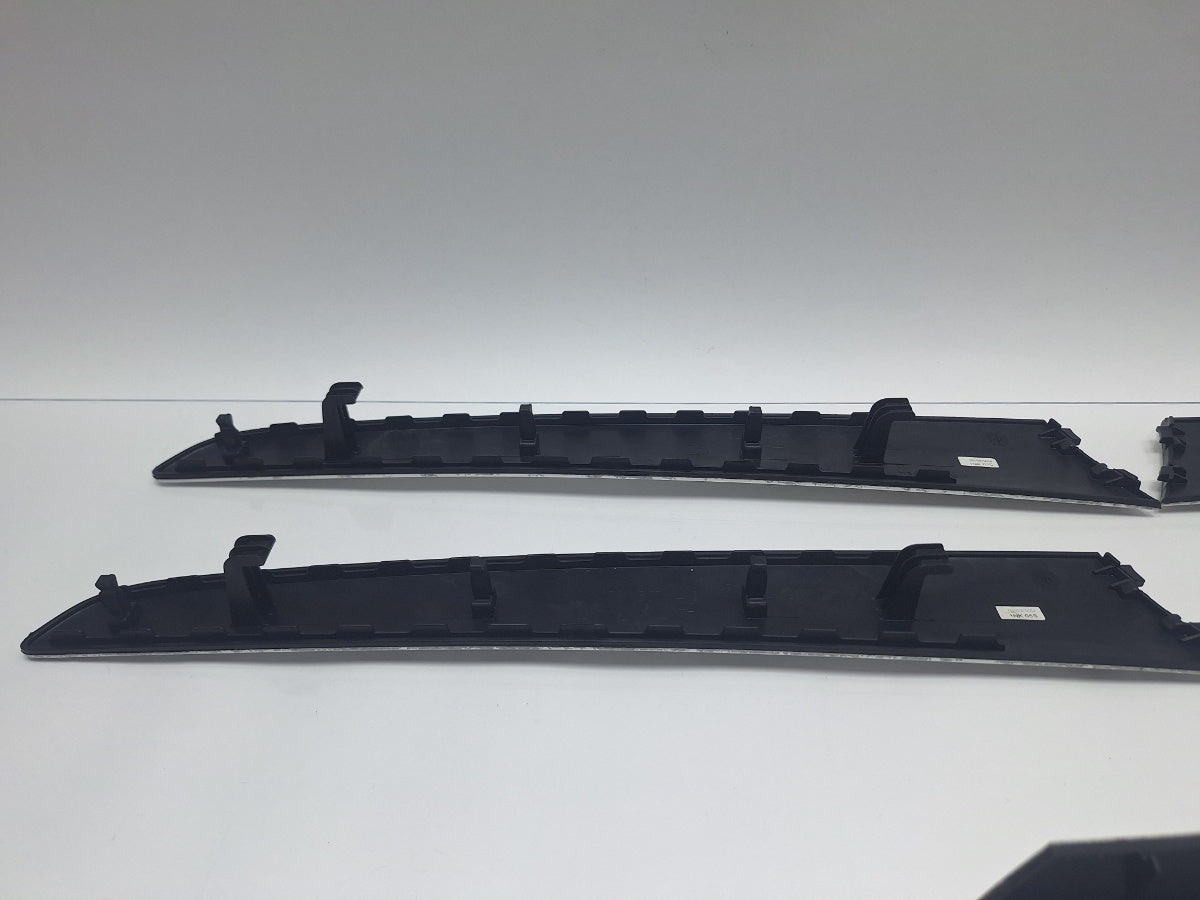Ornamente usi si consola nichel AUDI Q5 8RB 2008 -> 2.0 TDI quattro CAHA, CGLB, CMGA 8R0867409