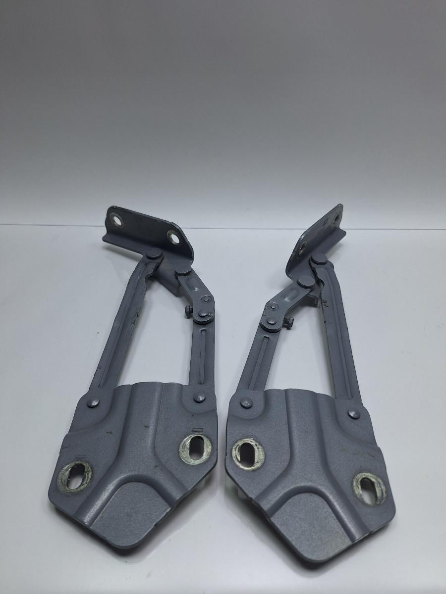 Balamale capota motor VOLKSWAGEN TOURAN 1T3 2010 - 2015 TDI CFHC 1T0823301F , 1T0823302F