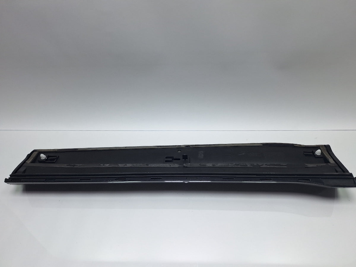 Bandou portiera S-line LX5R AUDI Q5 8RB 2008 -> 2.0 TDI quattro CAHA, CGLB, CMGA 8R0853970
