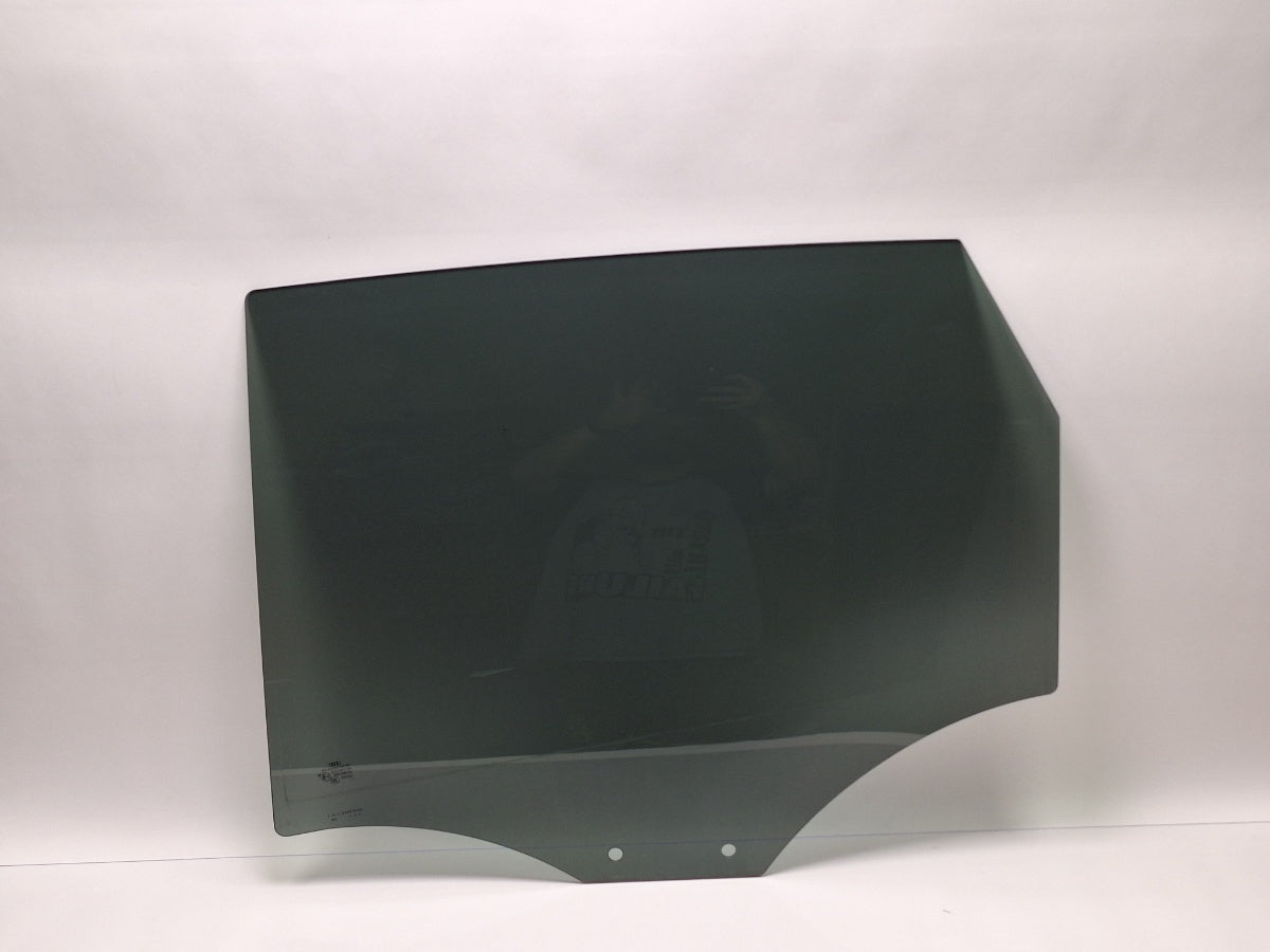 Geam usa Privacy glass stanga spate AUDI Q5 8RB 2008 -> 2.0 TDI quattro CAHA, CGLB, CMGA AGC 43R-006723 8R0845205G