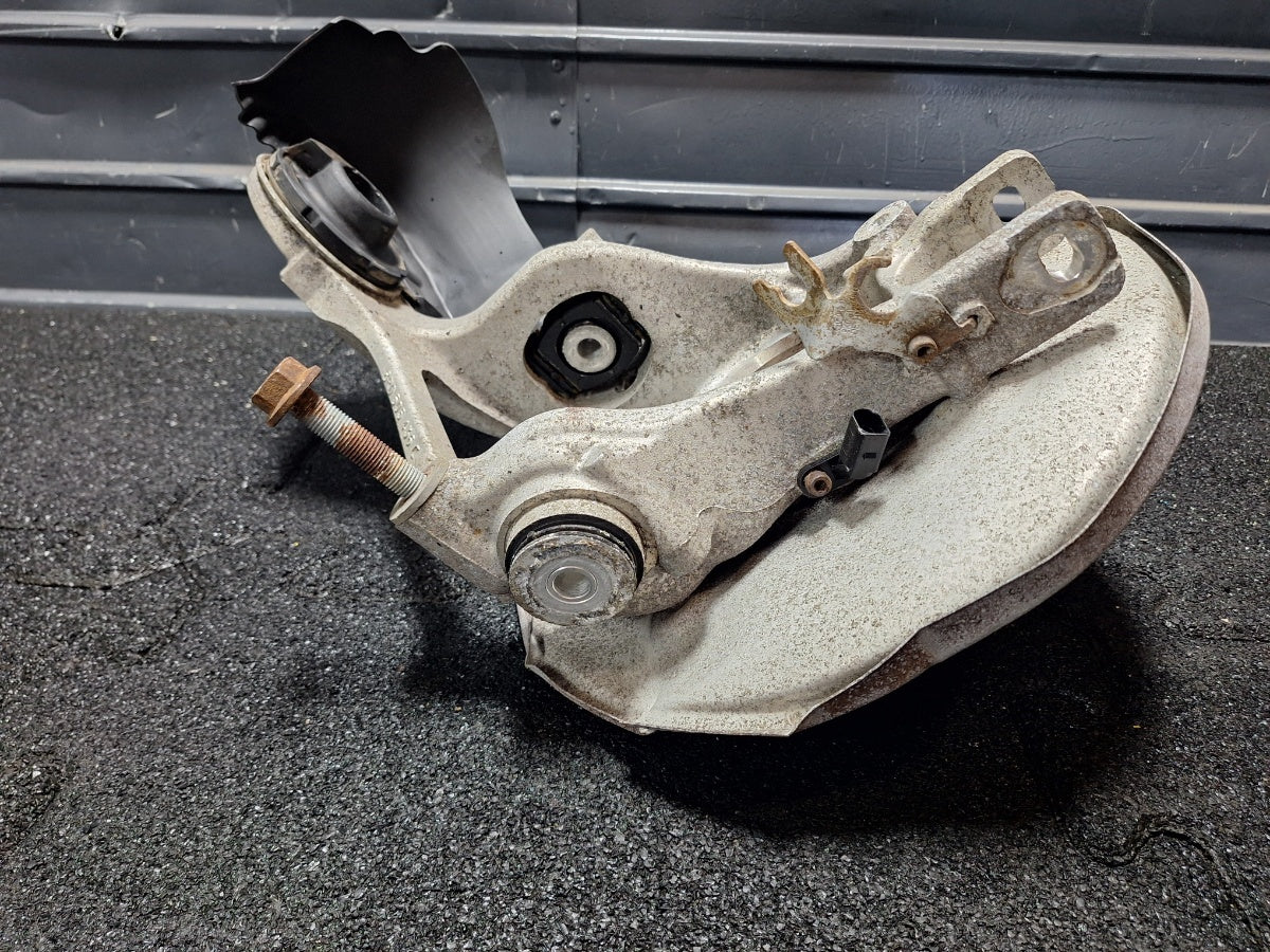 Fuzeta dreapta spate AUDI Q5 8RB 2008 -> 2.0 TDI quattro CAHA, CGLB, CMGA 8R0505432F