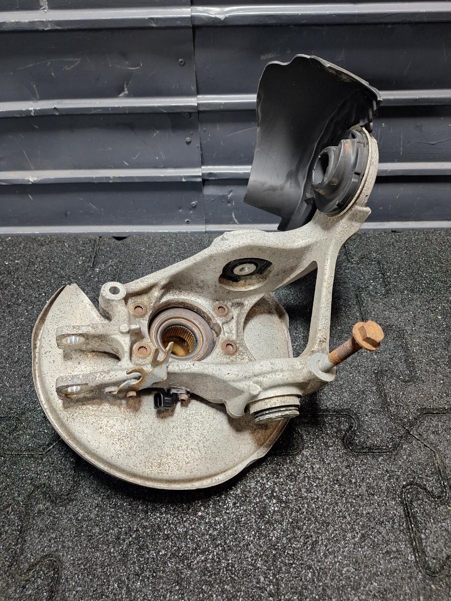 Fuzeta stanga spate AUDI Q5 8RB 2008 -> 2.0 TDI quattro CAHA, CGLB, CMGA 8R0505431F