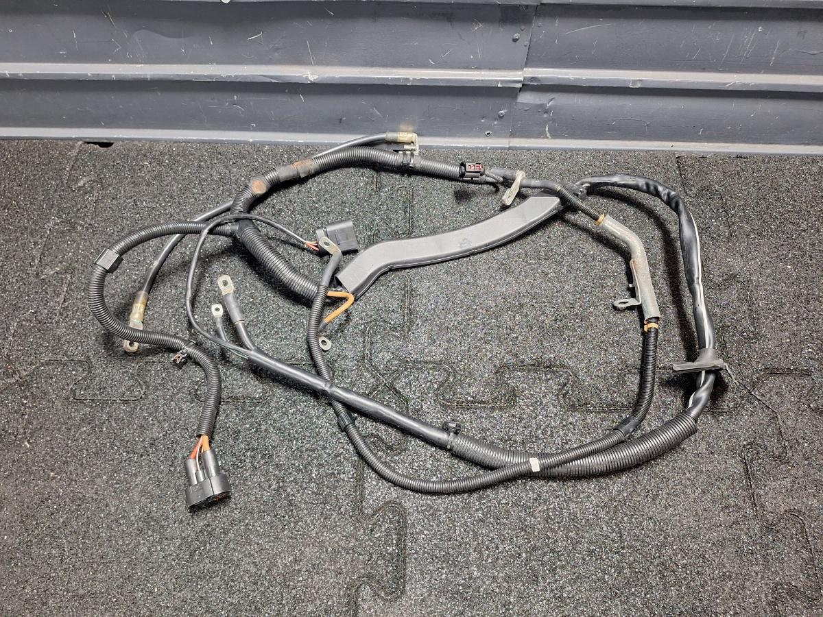 Cabluri (generator/alternator) AUDI Q5 8RB 2008 -> 2.0 TDI quattro CAHA, CGLB, CMGA 8R0971228J