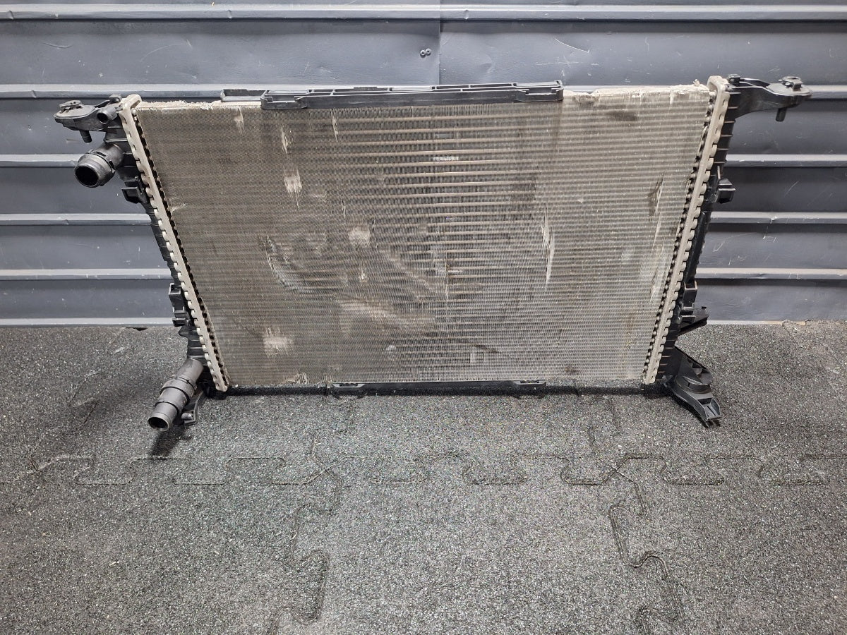 Radiator lichid de racire AUDI Q5 8RB 2008 -> 2.0 TDI quattro CAHA, CGLB, CMGA 8K0121251R