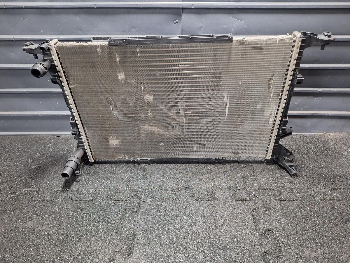 Radiator lichid de racire AUDI Q5 8RB 2008 -> 2.0 TDI quattro CAHA, CGLB, CMGA 8K0121251R