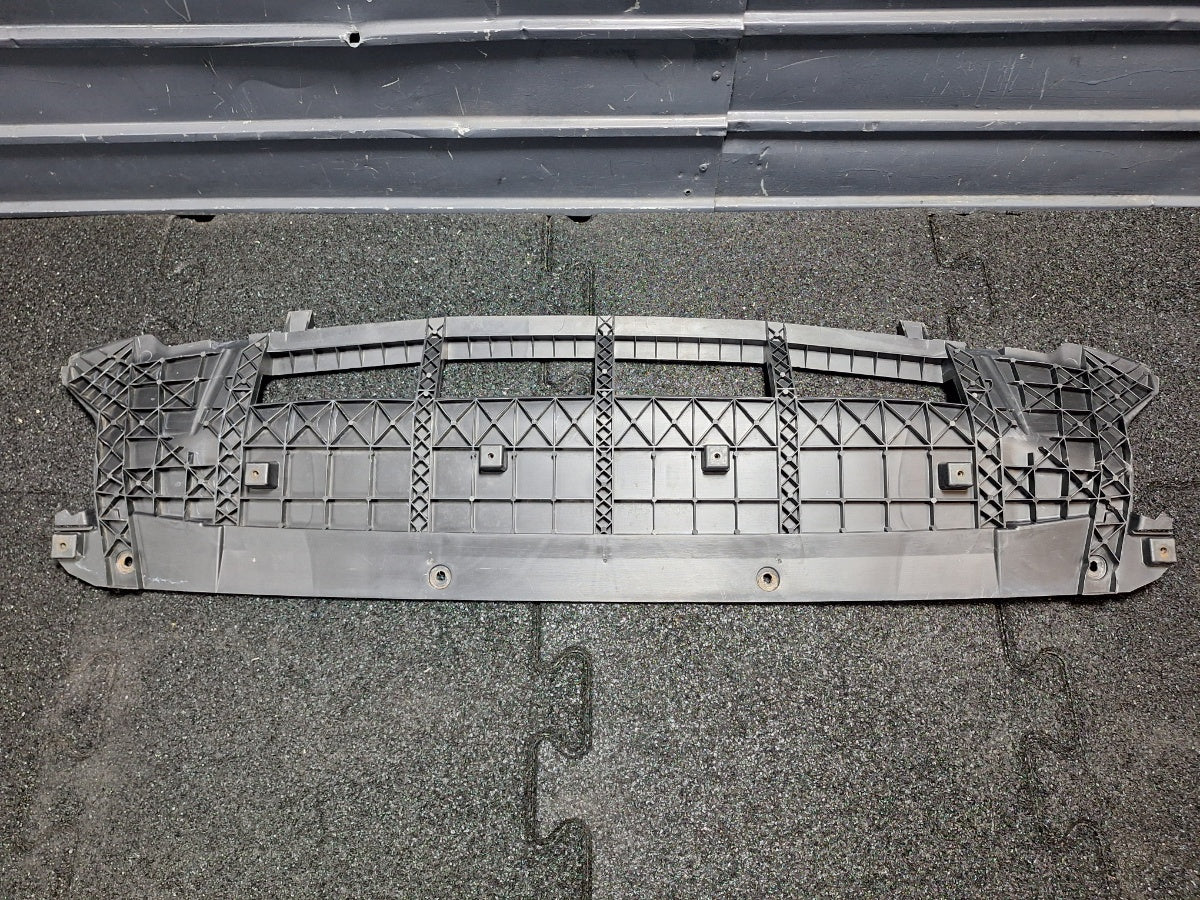 Scut de protectie sub bara fata AUDI Q5 8RB 2008 -> 2.0 TDI quattro CAHA, CGLB, CMGA 8R0807233A