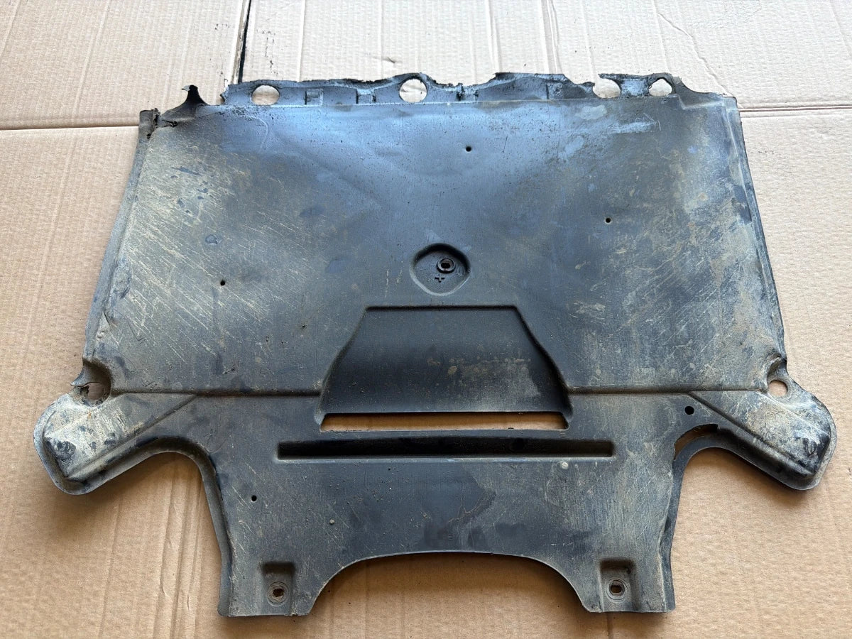 Scut de protectie motor AUDI A4 IV Avant 8K5, B8 2007 - 2015 2.0 TDI CAGA, CJCA, CMEA, CMFA 8K1862822L