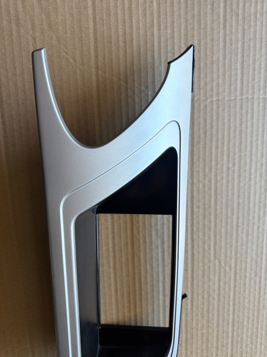 Ornament display plansa AUDI A4 IV Avant 8K5, B8 2007 - 2015 2.0 TDI CAGA, CJCA, CMEA, CMFA 8K1857186H