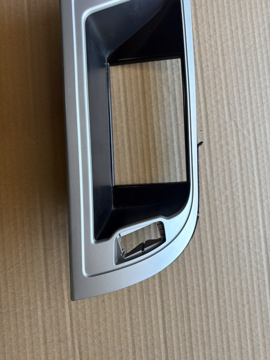Ornament display plansa AUDI A4 IV Avant 8K5, B8 2007 - 2015 2.0 TDI CAGA, CJCA, CMEA, CMFA 8K1857186H