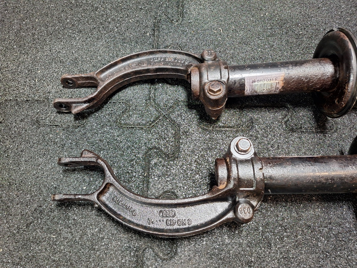Set amortizoare fata AUDI Q5 8RB 2008 -> 2.0 TDI quattro CAHA, CGLB, CMGA 8R0413031F