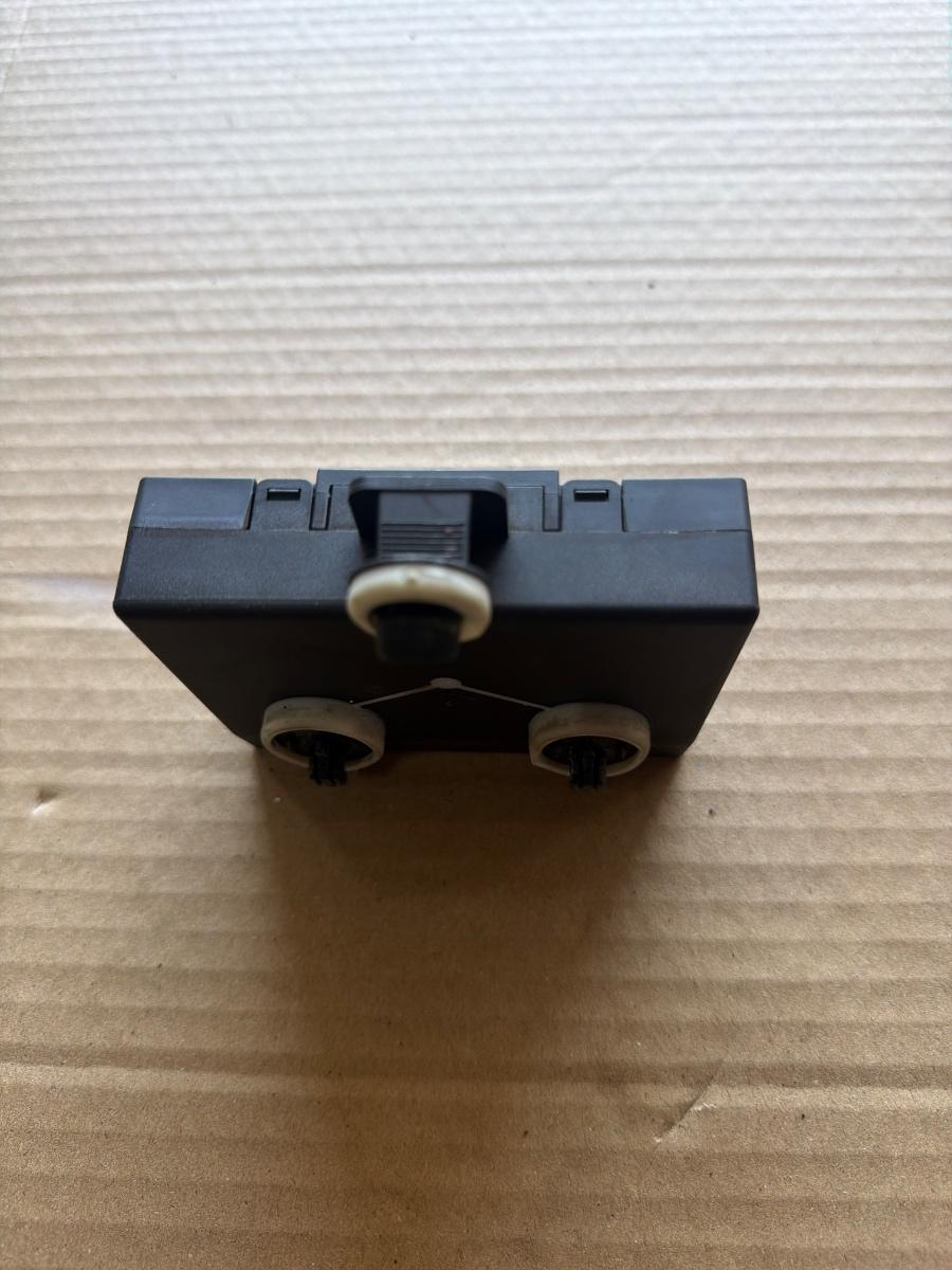 Modul/unitate de control portiera stanga fata AUDI A4 IV Avant 8K5, B8 2007 - 2015 2.0 TDI CAGA, CJCA, CMEA, CMFA 8K0959793H