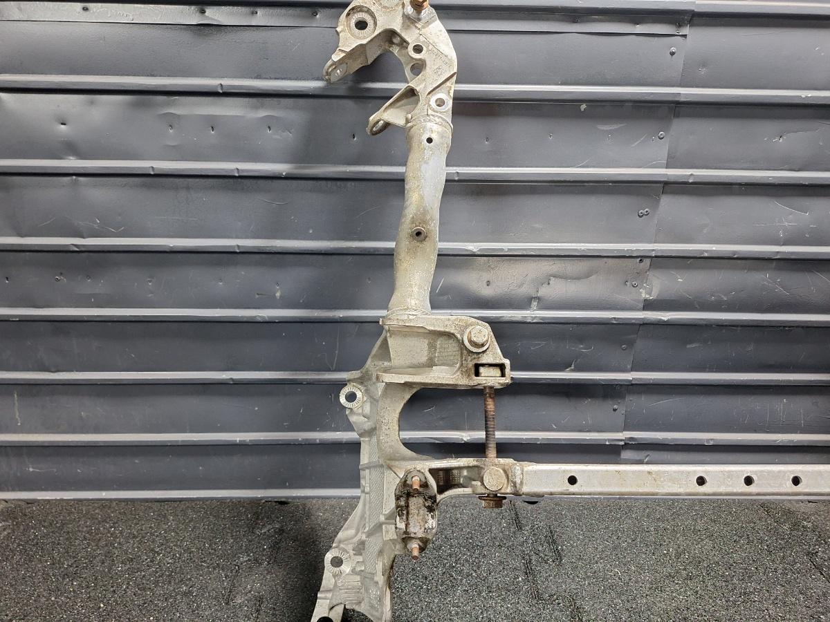 Punte fata jug motor AUDI Q5 8RB 2008 -> 2.0 TDI quattro CAHA, CGLB, CMGA 8R0399315K