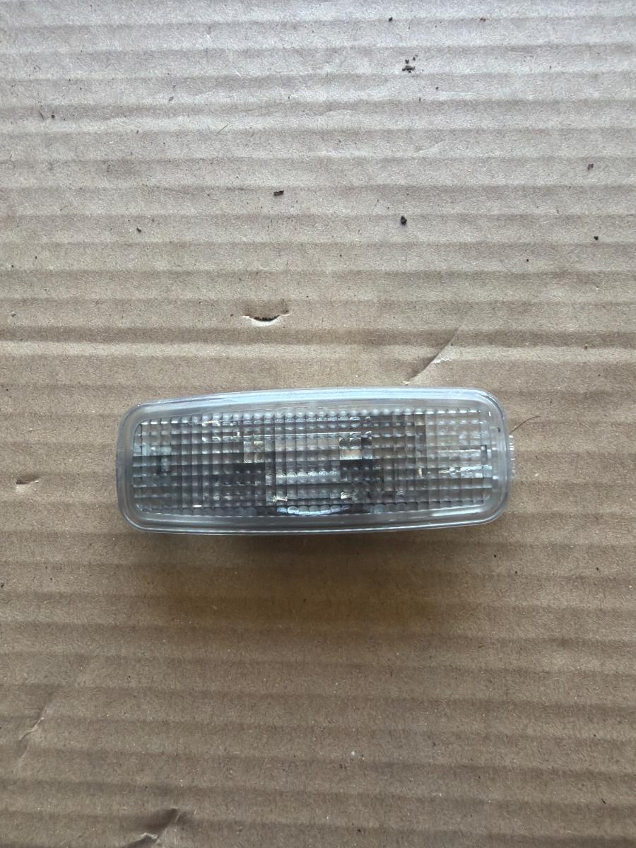 Lampa parasolar AUDI A4 IV Avant 8K5, B8 2007 - 2015 2.0 TDI CAGA, CJCA, CMEA, CMFA