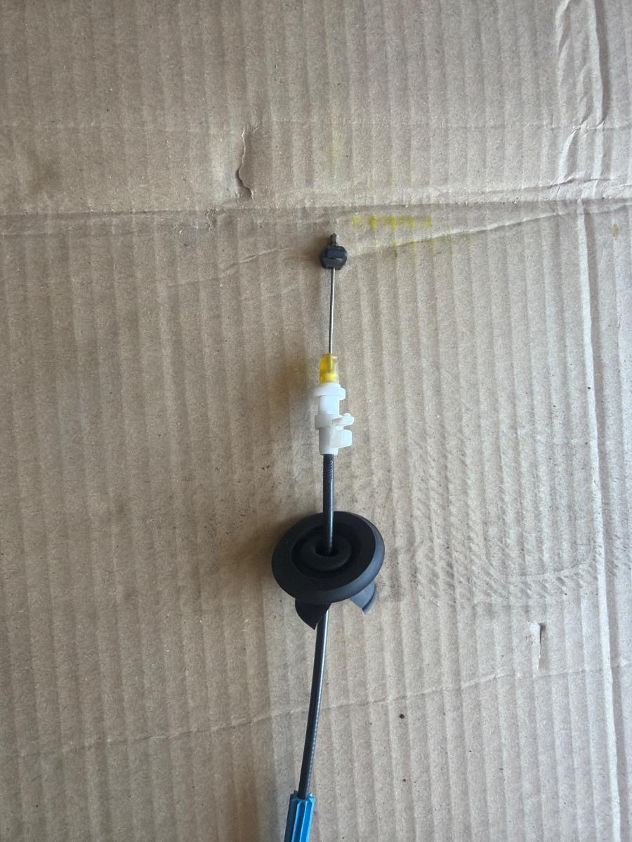 Cablu portiera fata AUDI A4 IV Avant 8K5, B8 2007 - 2015 2.0 TDI CAGA, CJCA, CMEA, CMFA
