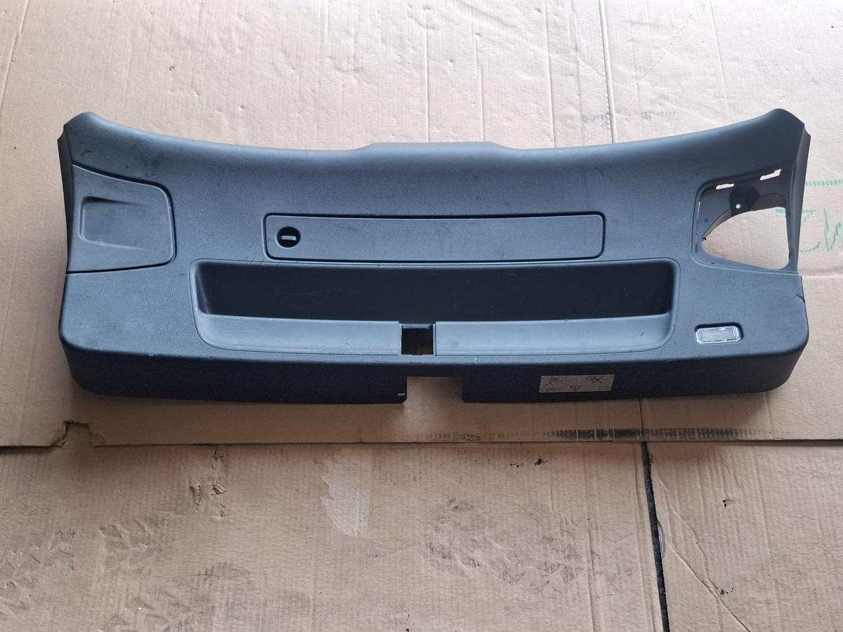 Ornamente capac hayon/portbagaj AUDI A4 IV Avant 8K5, B8 2007 - 2015 2.0 TDI CAGA, CJCA, CMEA, CMFA 8K9867979