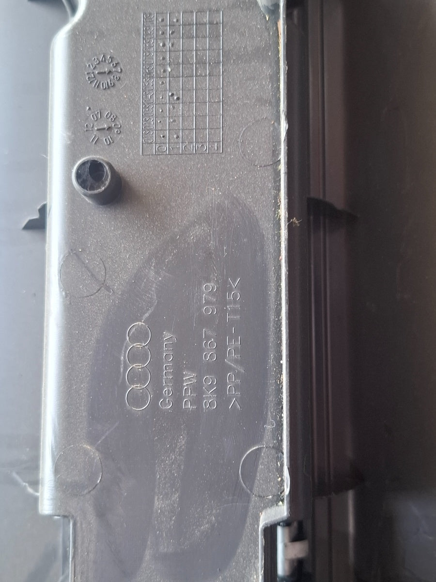 Ornamente capac hayon/portbagaj AUDI A4 IV Avant 8K5, B8 2007 - 2015 2.0 TDI CAGA, CJCA, CMEA, CMFA 8K9867979