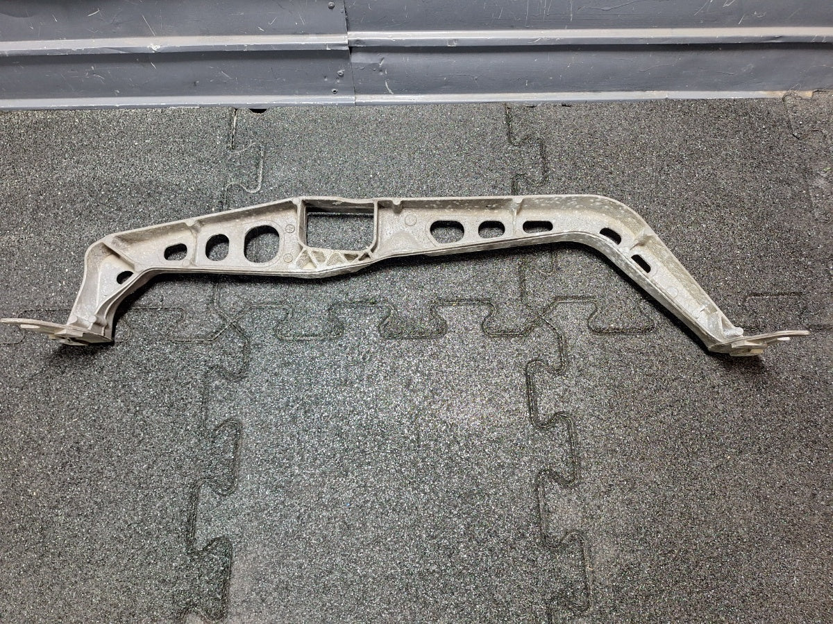 Suport motor AUDI A4 IV Avant 8K5, B8 2007 - 2015 2.0 TDI CAGA, CJCA, CMEA, CMFA 8K0199521C