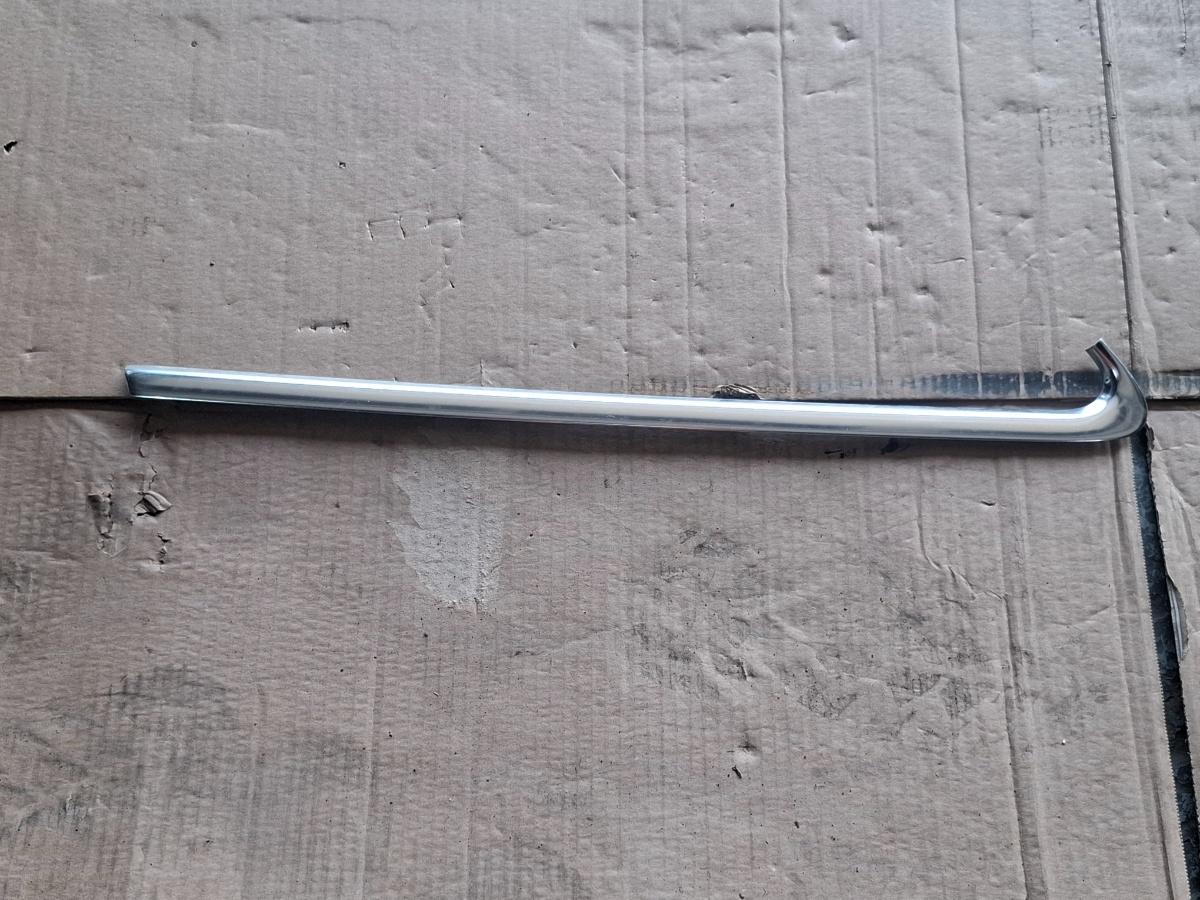 Protectie margine geam stanga spate AUDI A4 IV Avant 8K5, B8 2007 - 2015 2.0 TDI CAGA, CJCA, CMEA, CMFA 8K9853345L