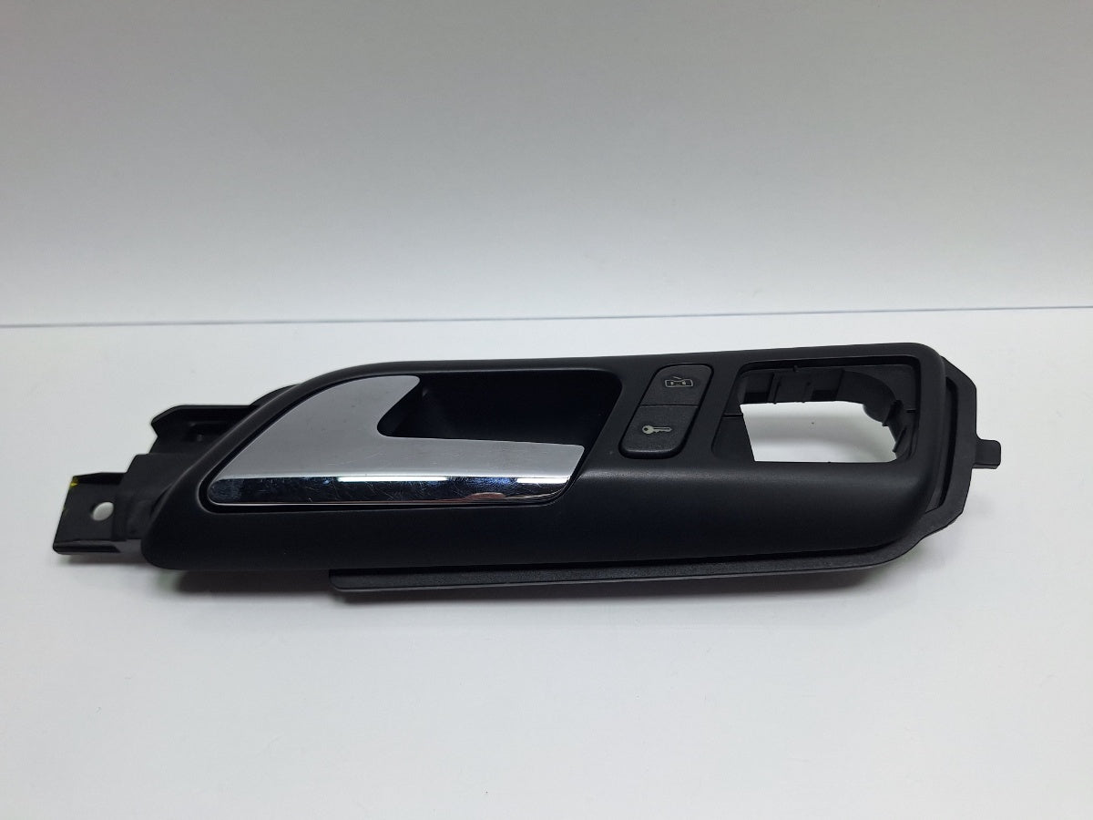 Maner/suport exterior portiera stanga fata VOLKSWAGEN POLO 9N_ 2001 - 2012 1.4 TDI AMF, BAY 6Q1837247G , 6Q1962125